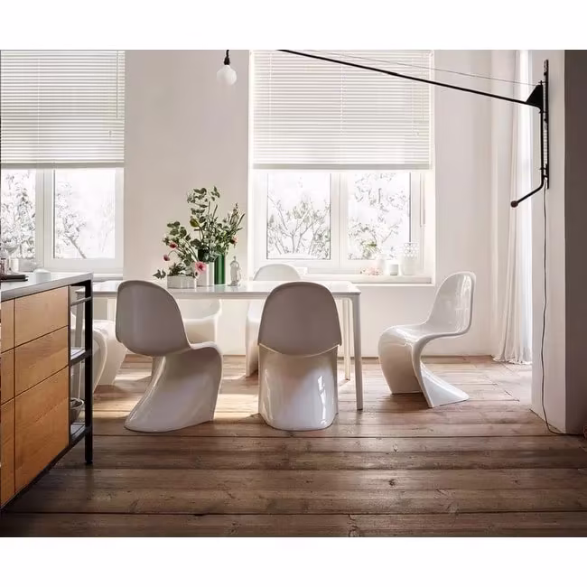 Set of 4 Penton Chairs with Glossy Finish
