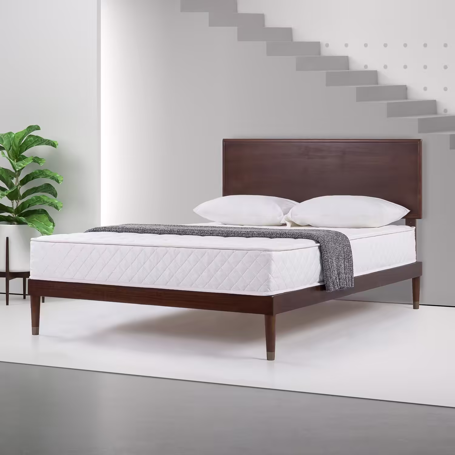 8 Quilted Hybrid of Comfort Foam and Pocket Spring Mattress. King